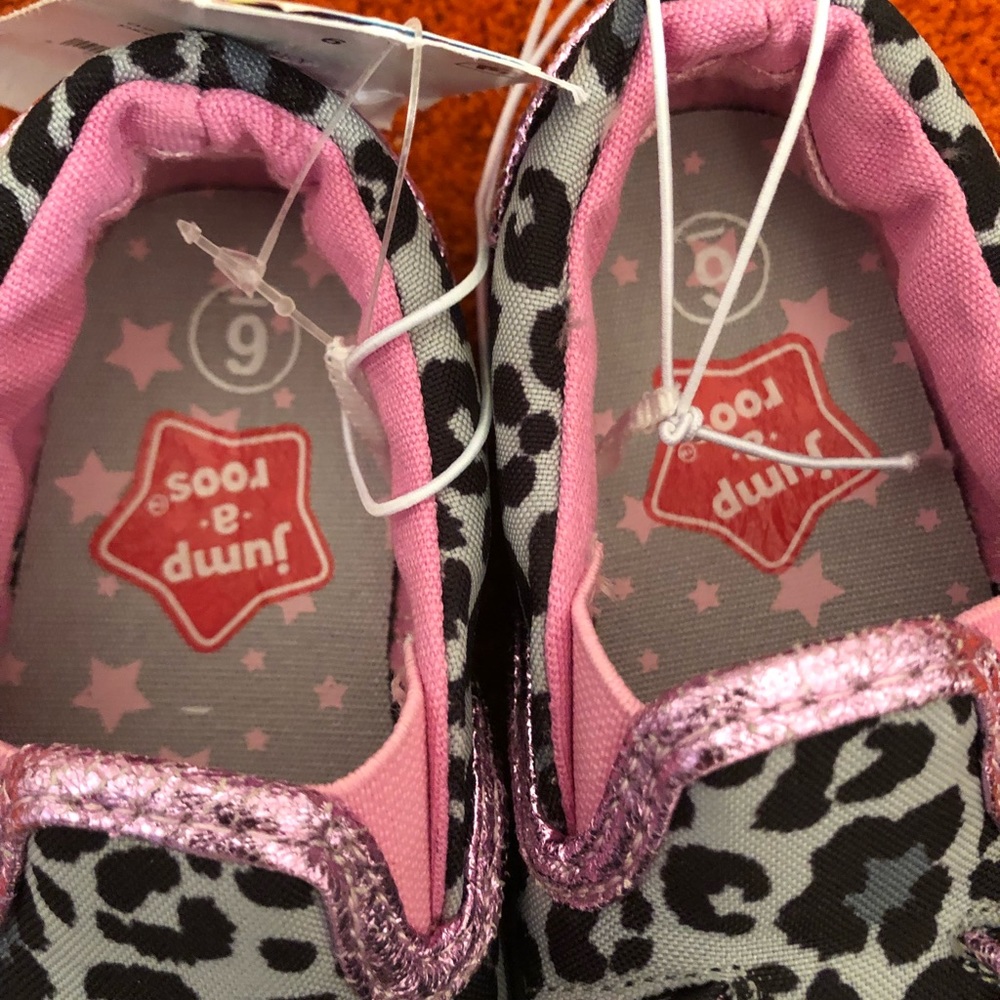 Jump A Roos Shoes Size 6 Toddler-NWT - Picture 5 of 6